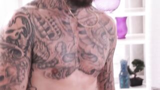 Ohio Club Threesome - Sexy Babes Share Hunks In Epic Orgy