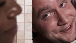 Bubble Bath Blowjob - Big Black Bootie Ebony Pornstar September Reign Fucks Ripped Guy