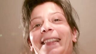 Granny's Old-Fashioned Mastubation Session With Stranger