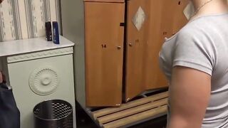 Blondie's Booty Bounce - Sweat-Drenched Workout With A Dirty Mind