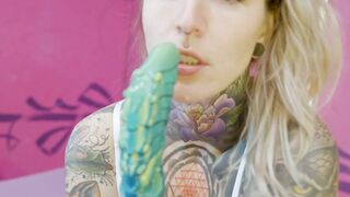 Tatted Up Babe Lisa Rockettock Gets Double Penetrated in Hardcore Threesome