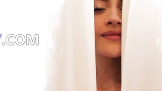 Teen Curvy Goddess - Stunning Natural Body Exposed in Shower & Bedroom