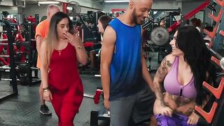 Public Gym Bangers - Sneak Peek into Sex in Public Places