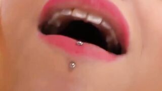 Glasses-Wearing Chubby Girl Makes Sex Date Turn Into Hardcore Porn
