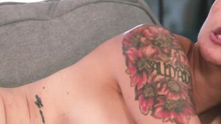 Sultry-Khloee Kay's Hot Threesome - MILF Diva Dana Vesspoli & Stepdaughter