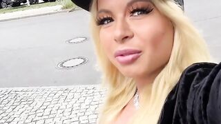 Blondie's Blowjob Bonanza - Early Arrival Surprise Sex