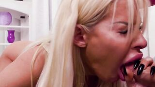 Obsessed Hottie Britnee Kayes Gets Her Ass Fucked By Giant Dick - POV