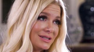 MILF's Secret Fantasy Fulfilled By Stepdaughter - Mommy Loves Me