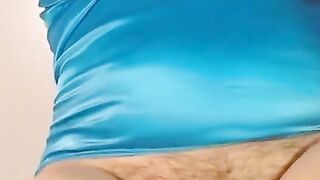 Amateur Wife's Exotic Body Art & Pubic Hair Blowjob