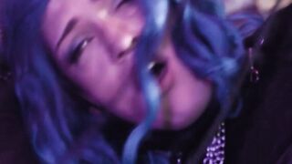 Hunks Share Intense Anal Sex in Hardcore Threesome