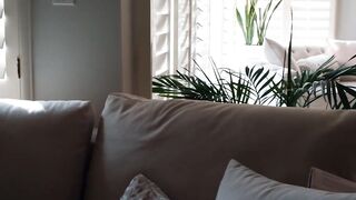 Neighbour's Hot Body Gives Milf Pussy A Mind-Blowing Orgasm