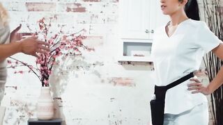 Indulgent Massage - Hot Wife Gets Her Kink On With A Skilled Hand