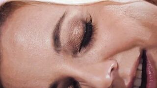 Indulgent Massage - Hot Wife Gets Her Kink On With A Skilled Hand