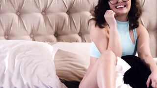 Curvaceous Babe Leanna Love Gets A Surprise Visit From Old Flame And End Up In Bed Together