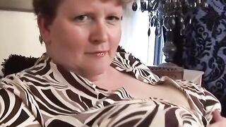 MILF Fitness Guru Shares Tips On How to Get A Big Ass And Curvy Body