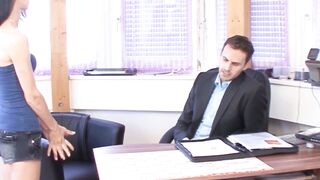 Seducing My Older Professor - Petit college girl Fucks Her Teacher In Office