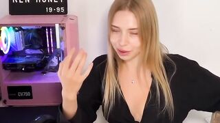 Rough Sex - Hot Slut Devouring Ripped Guy's Hard Dick in Deep Throat Blowjob