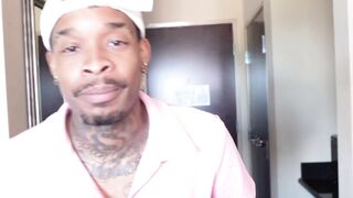 TreasureTheGreat - Crushing Big Black Buttocks with Josh