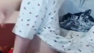 Amateur Babe's Sensual Vibrator Orgasm Live Cam Show