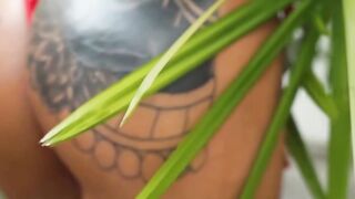Tattooed Bombshell Sara Luvv Shows Off In A Sexy Dance - #1 Best Selling Artist