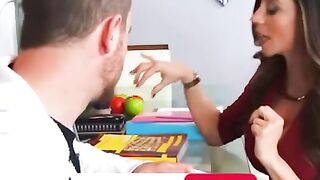 Passion-Filled Older Woman Teaches barely legal Guy About Real Sex With Ariella Fererra