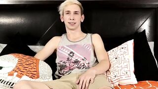 Twinks Ass-Fucking Ride in Hot Threesome Action