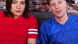 Aria-Banks & KatieKush - Double Dip Threesome in Gloryhole