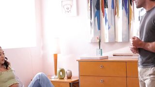 Eastern Babe Gets Her First Sex Ed Tutorial From Stepdaddy