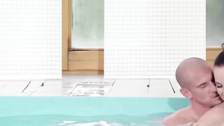 Underwater Erotica: Big Boobs Blonde Babes Alizya & Alexei Crystal Share Passionate Sex