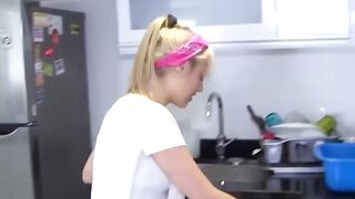 Columbia Maid Fucked Hard By Boss After Work - Colombiana Domina De La Casa