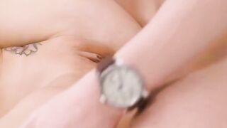 Threesome FFM - Blonde MILF with Big Ass Shakes Her Booty on Dicks