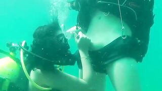 UnderWater Sex Siren - Sophia Pavalidi Fucks Under The Waves