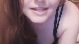 Hot & Curvy MILF Uses Vibrator to Satisfying Her Pussy in Private Room