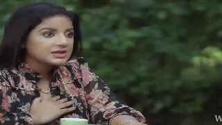 Indian Desi Girl's Hot Dance Off - Bollywood Style