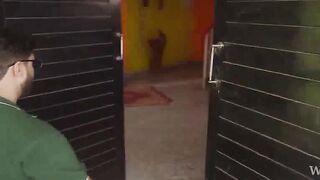 Indian Desi Girl's Hot Dance Off - Bollywood Style
