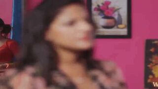 Indian Desi Girl's Hot Dance Off - Bollywood Style