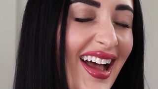 Leah Gotti & Violet Vosse - Lesbian Strap-On Sex Adventure