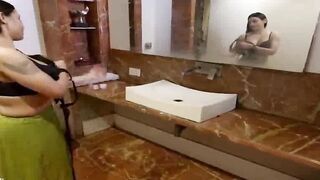 Indian Desi Girl Next Door - Exotic Dancer Shows Off Her Moves In A Bollywood Club