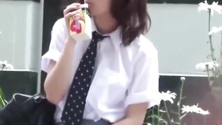 Peeping Tom's Paradise - School Girls Peeing in Public