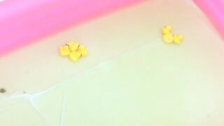 Piss Party #2 - Dirty Poolside Girls (Japanese Subtitled)