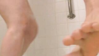 Big Dick Brothers Share Shower Time - Zeke Wolf & Eli Atlas