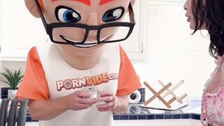 IndicaMarie's Twerk-Filled Kitchen Orgy with Huge Dicks!