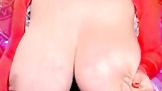 Viral Sensation - Busty Camgirl Shows Off Her Curvy Body