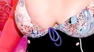 Viral Sensation - Busty Camgirl Shows Off Her Curvy Body