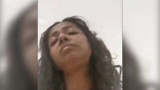 Indian Desi Girl's Hot Dance Off - Bollywood Style