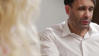 Blondie's Promotion Decision - Teen Manager Gets Naughtier Than Expected