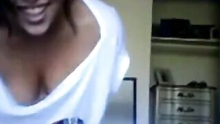 Hot Blonde MILF Gives Sensual Stripteuse Performance on Live Cam Show