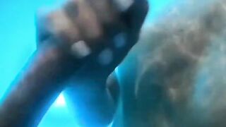I'm a tourist and my name is Gia who came to Constanța and I saw a boy at the pool. A