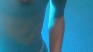 I'm a tourist and my name is Gia who came to Constanța and I saw a boy at the pool. A