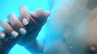 I'm a tourist and my name is Gia who came to Constanța and I saw a boy at the pool. A